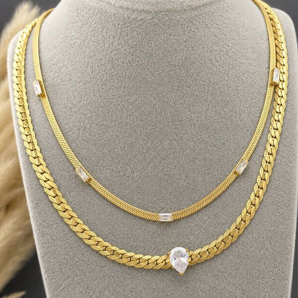 Golden Tear Drop Necklace – 18K Gold Plated Stainless Steel
